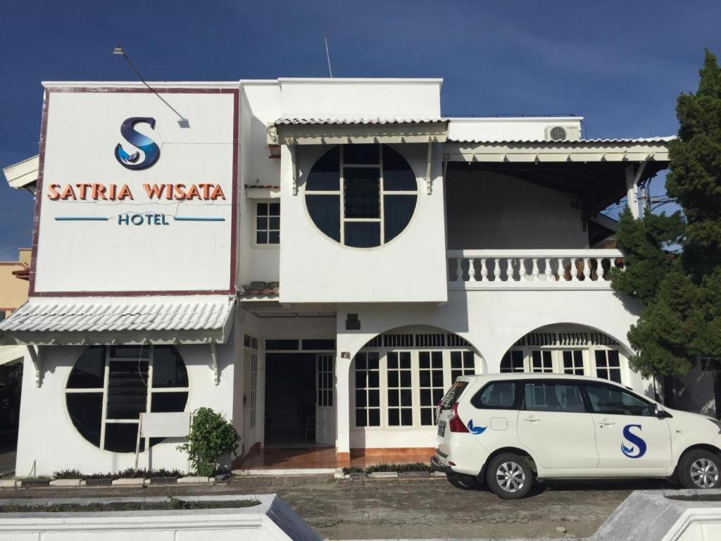 萨特里亚维萨塔酒店 Parepare 外观 照片