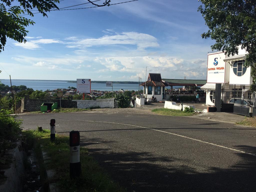 萨特里亚维萨塔酒店 Parepare 外观 照片
